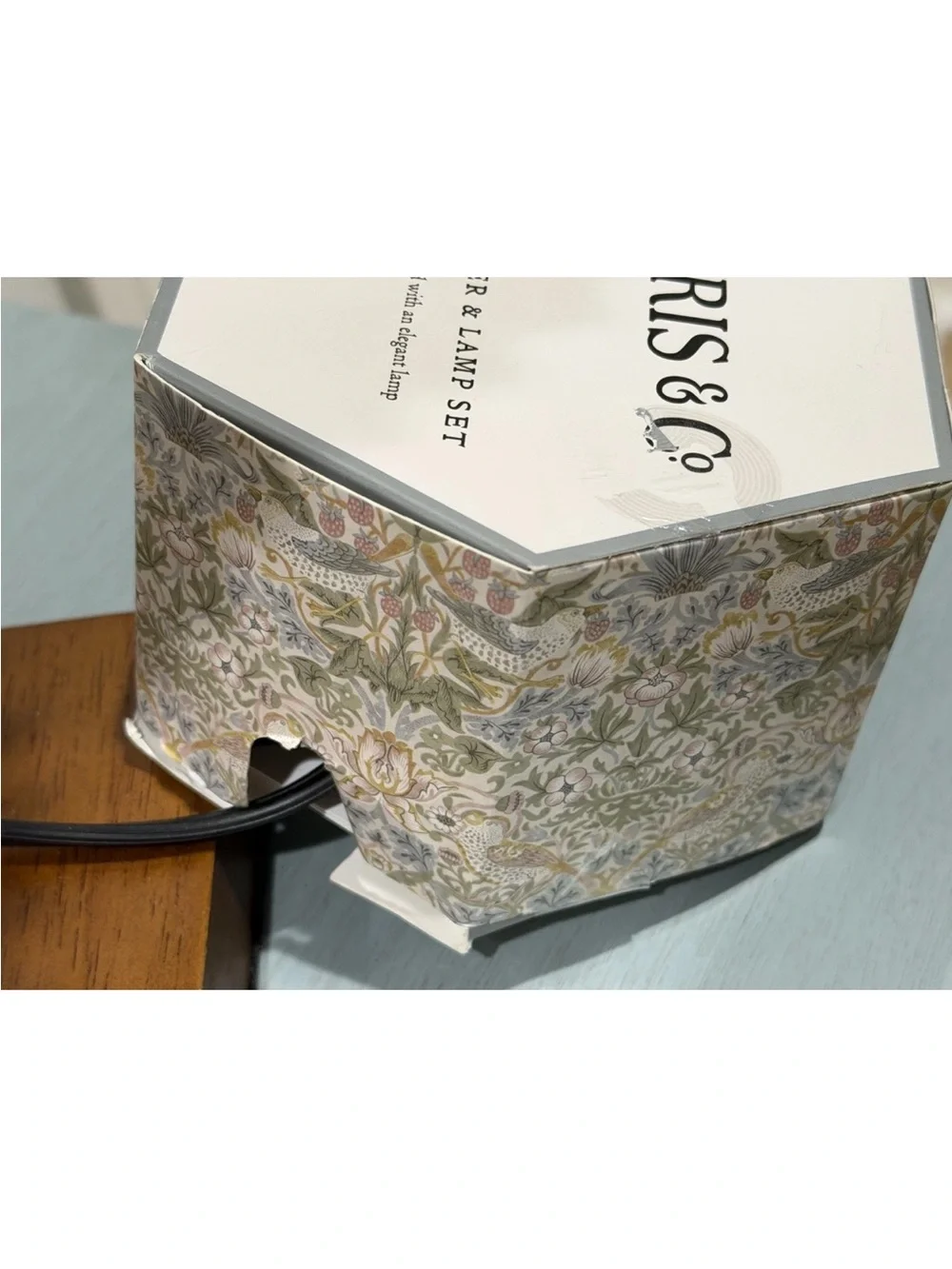 NEW! Morris & Co STRAWBERRY THIEF Candle Warmer & Lamp Set- STUNNING!